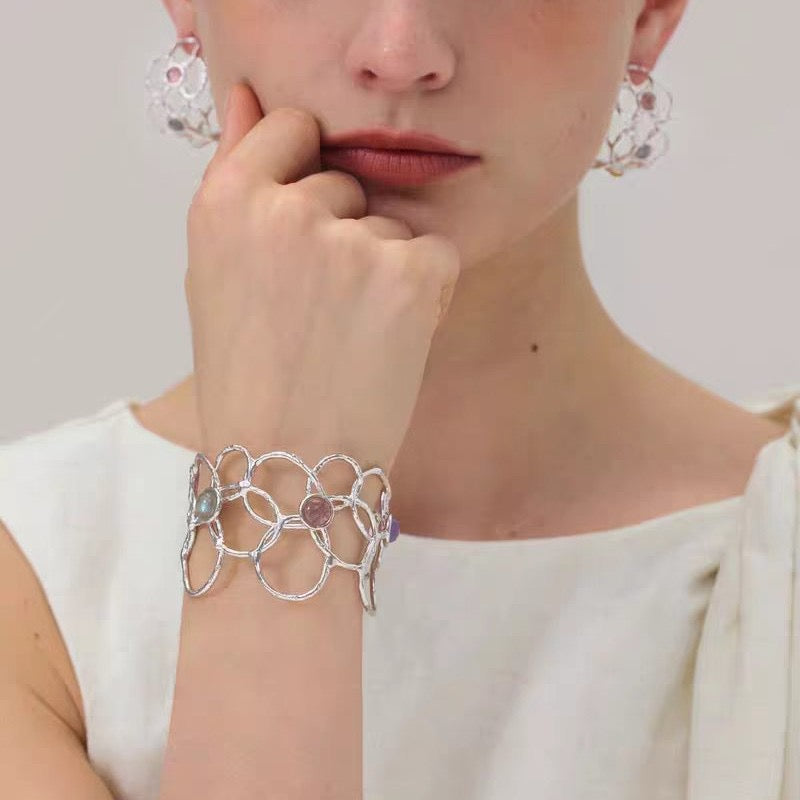 Openwork floral bracelet