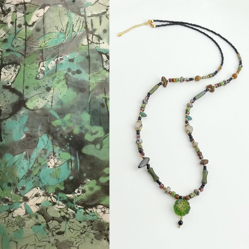 Of the forest Glass necklace