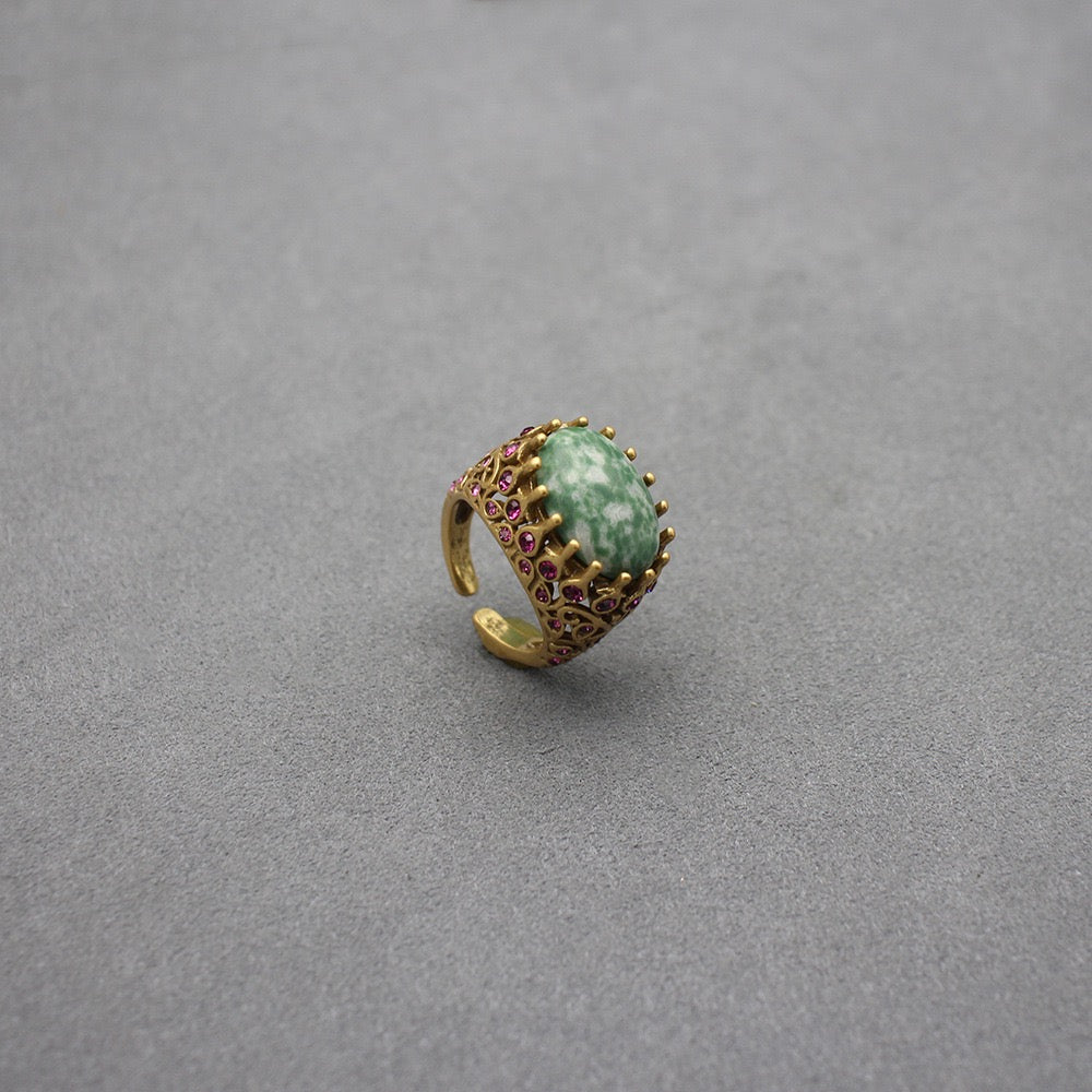 Engraved Variegated stone ring
