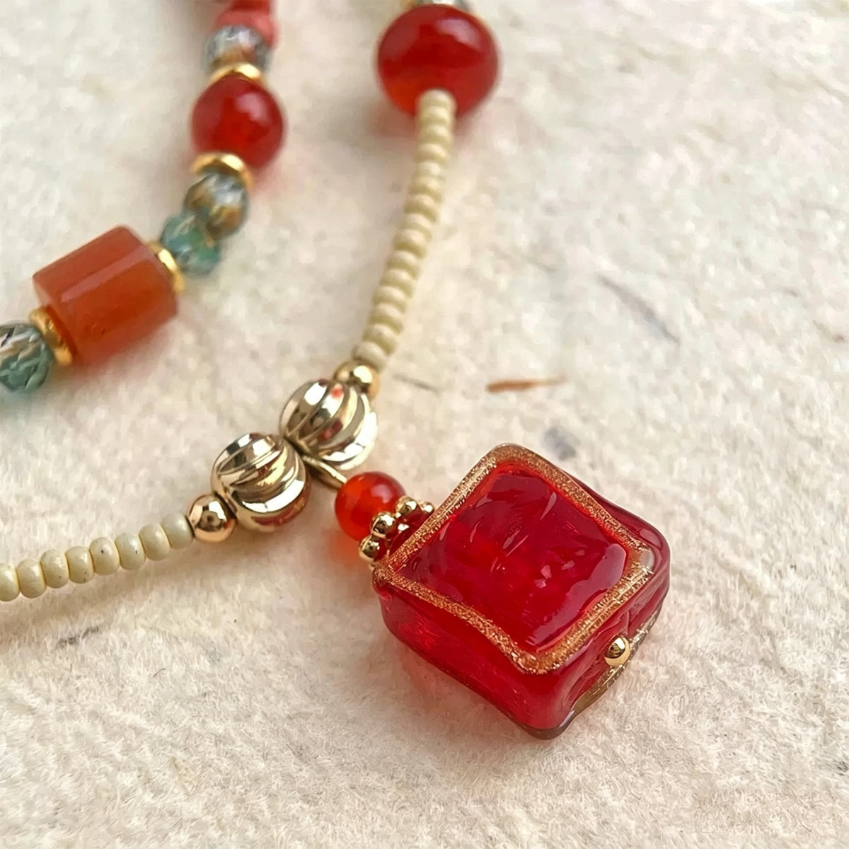 agate ethnic necklace