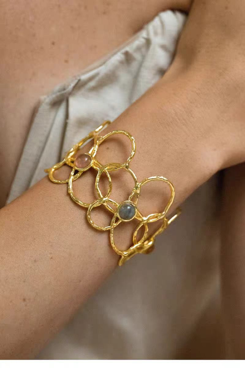Openwork floral bracelet